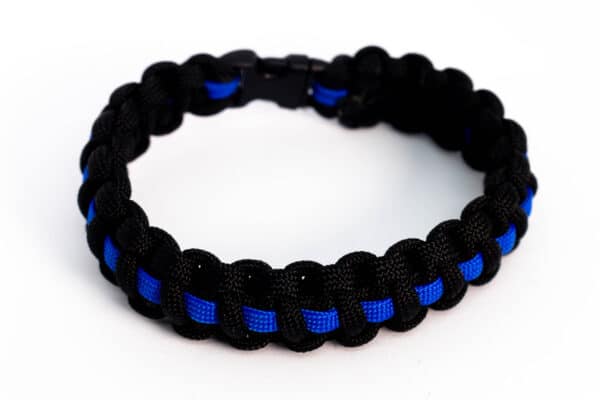 Paracord Wristband – Blue Line 2